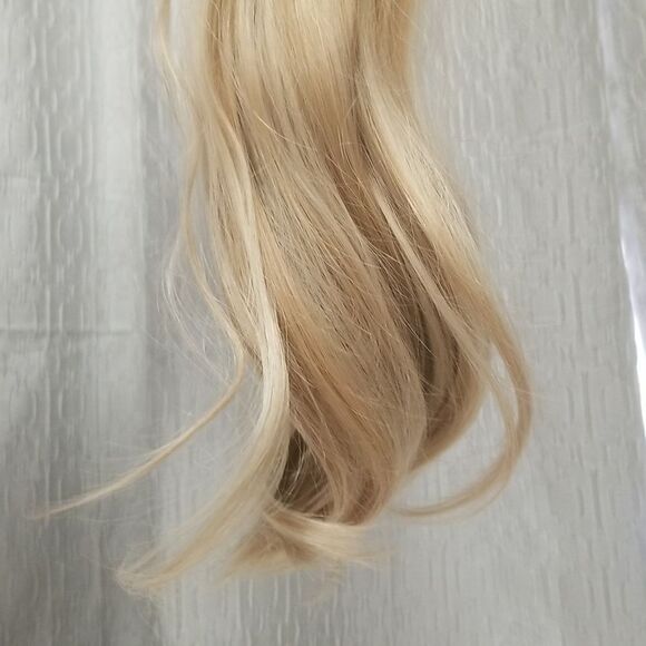 Dirty blonde Clip in human hair extensions 22" - Picture 7 of 16